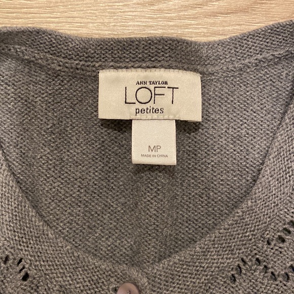 Ann Taylor LOFT - Picture 3 of 4